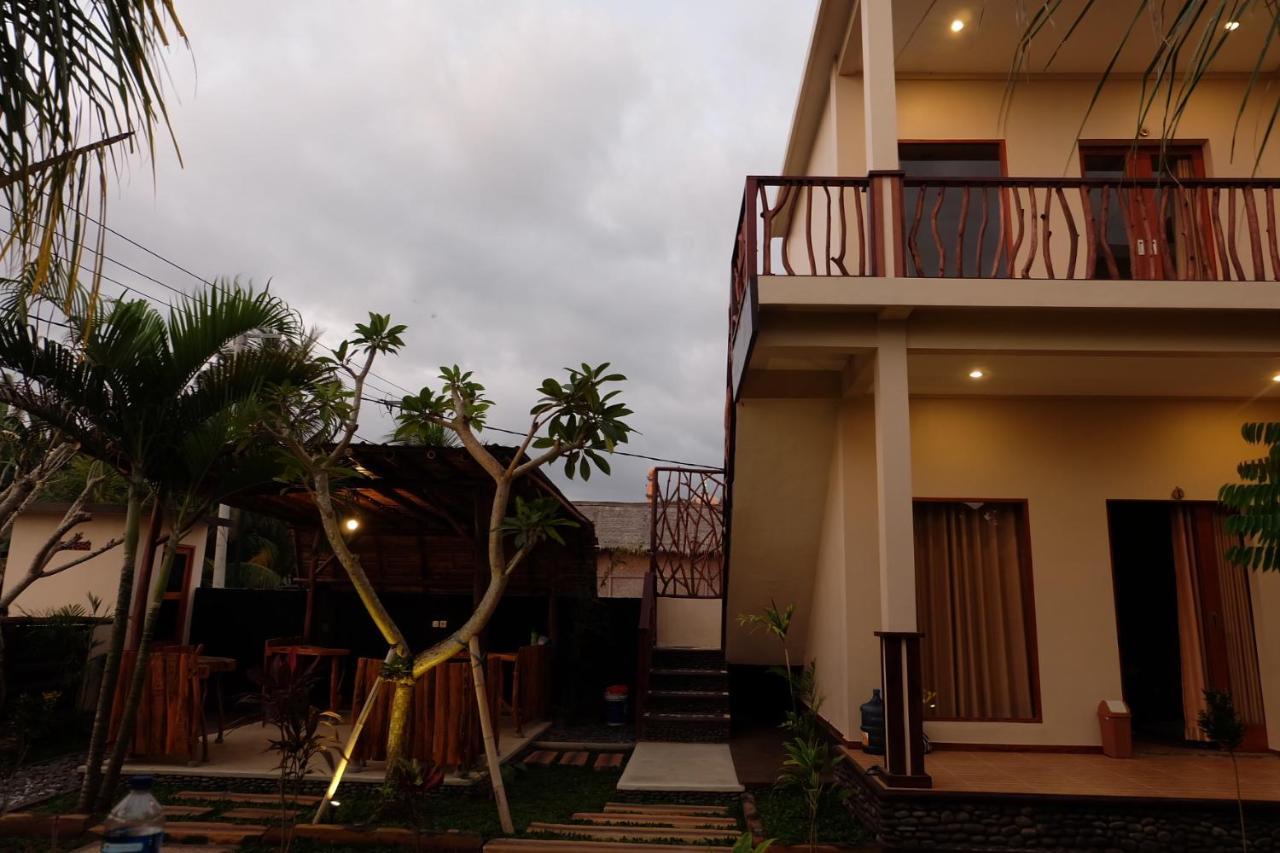 Kelapa Surf Villa Пулукан Екстериор снимка