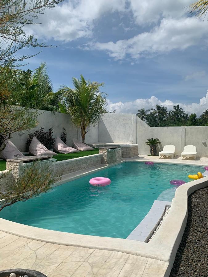 Kelapa Surf Villa Пулукан Екстериор снимка